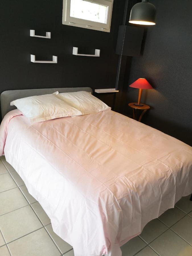 Chambre Meublee Avec Vue Panoramique A Perigueux Sanilhac  Eksteriør bilde
